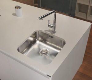 Évier de cuisine, 1 bac, inox satiné. – Gris / argent, Acier inoxydable