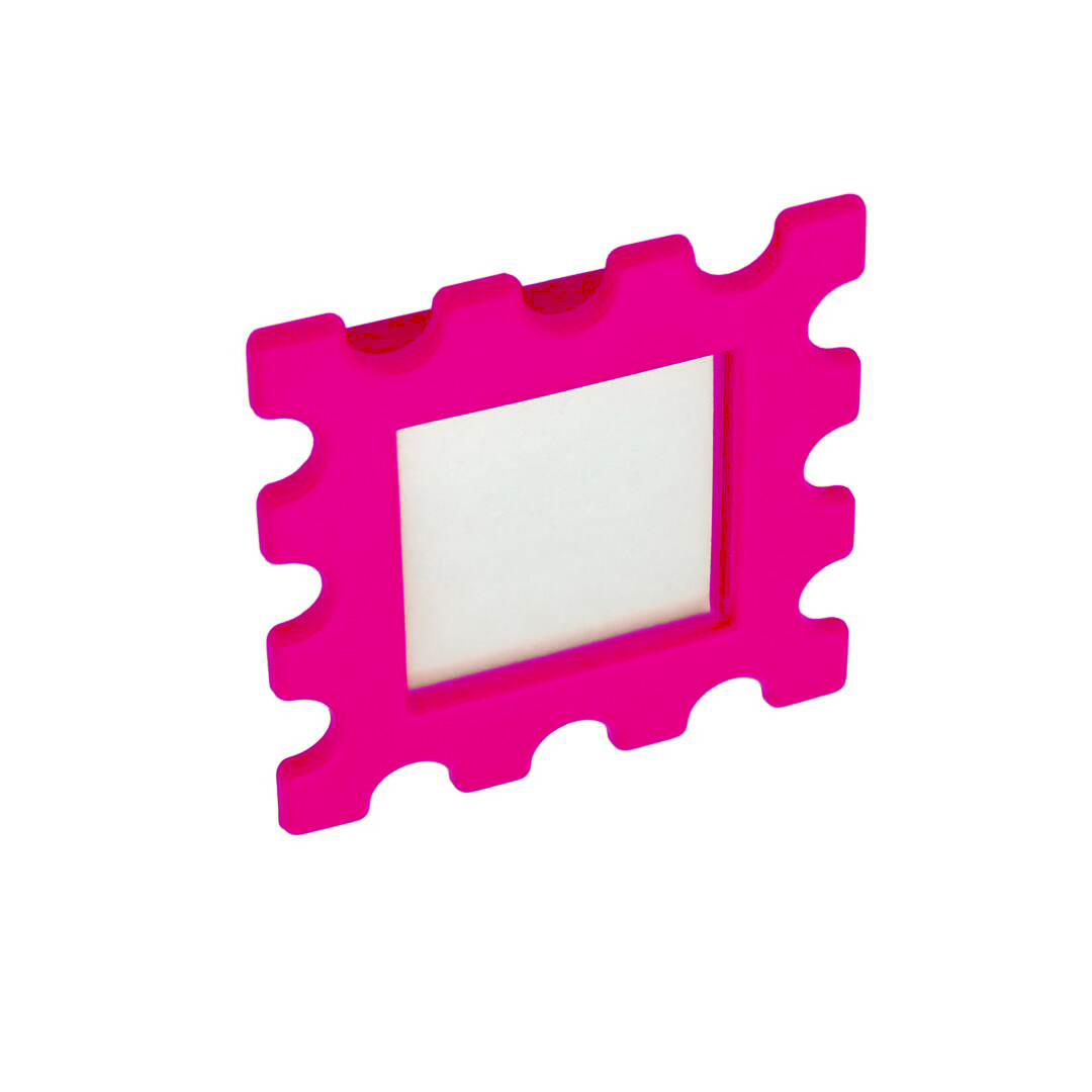 Poignée de meuble en ABS rose entraxes 32 mm