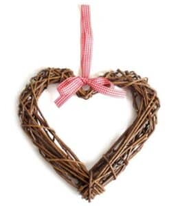 Coeur en osier 30x5x h30cm a suspendre NATUREL Lot de 2