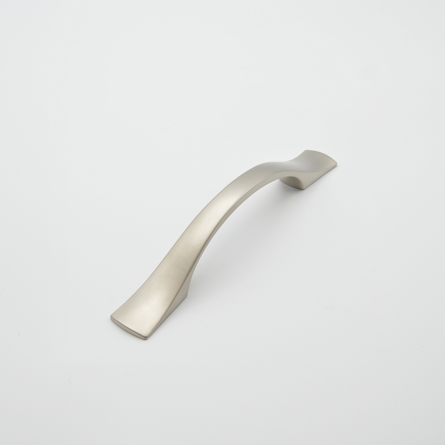 Poignée de meuble en zamac E 96 mm NICKELE BROSSE - Gris / argent, Zamak – Image 4