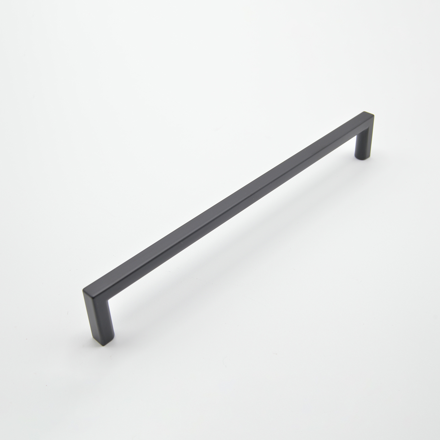 Poignée de meuble en zamac E 192 mm NOIR MAT - Zamak – Image 4