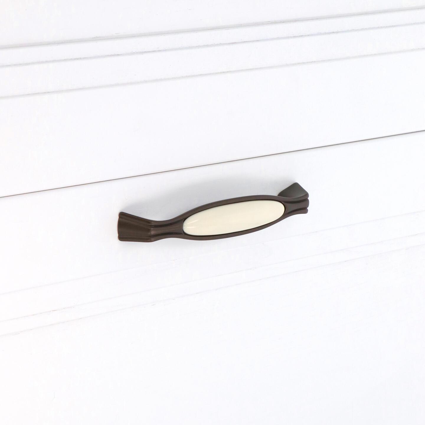 Poignée pour meubles en zamac et Porcelaine Entraxe 128mm Brun alu - Marron, Zamak – Image 5