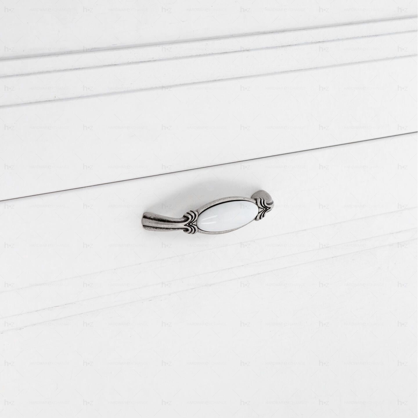 Poignée pour meubles en zamac et Porcelaine Entraxe 96mm Vieil argent brillant - Gris / argent, Zamak - Imagen 4