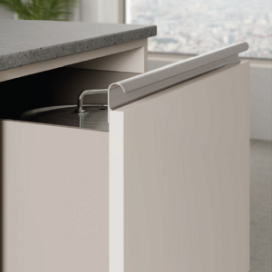 Poignée de meuble profil en aluminium Entraxe 147×21.88x49mm Chrome Mat – Gris / argent